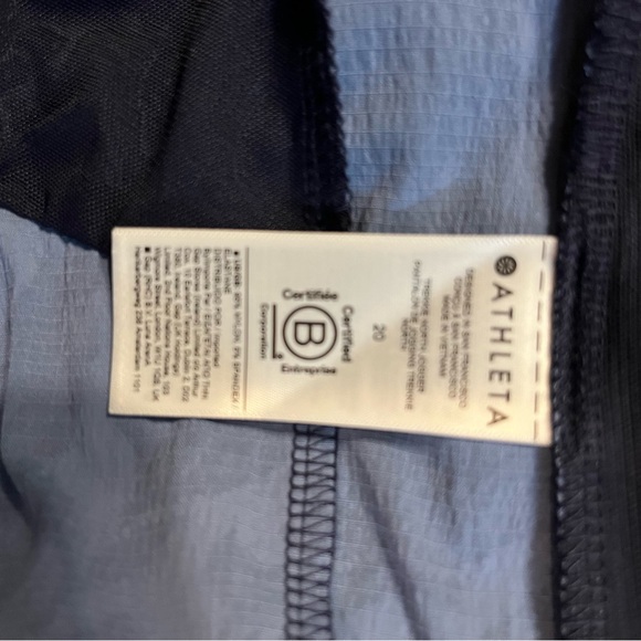 Athleta Blue Floral Trekkie North Jogger Size 20 NWT - Picture 9 of 12